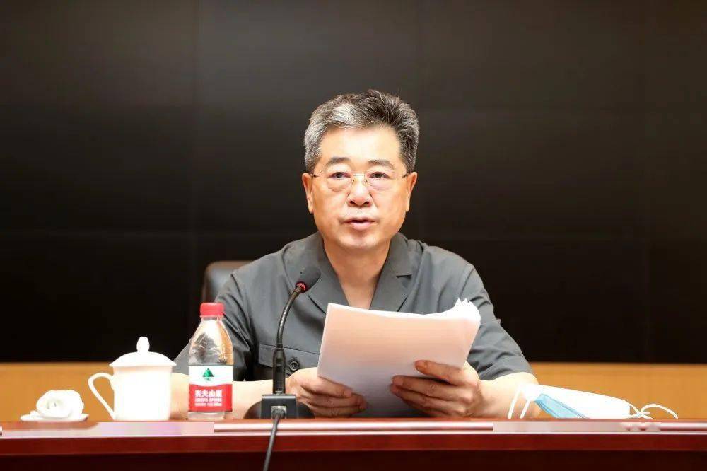 市法院姜富权院长为全院干警讲专题党课