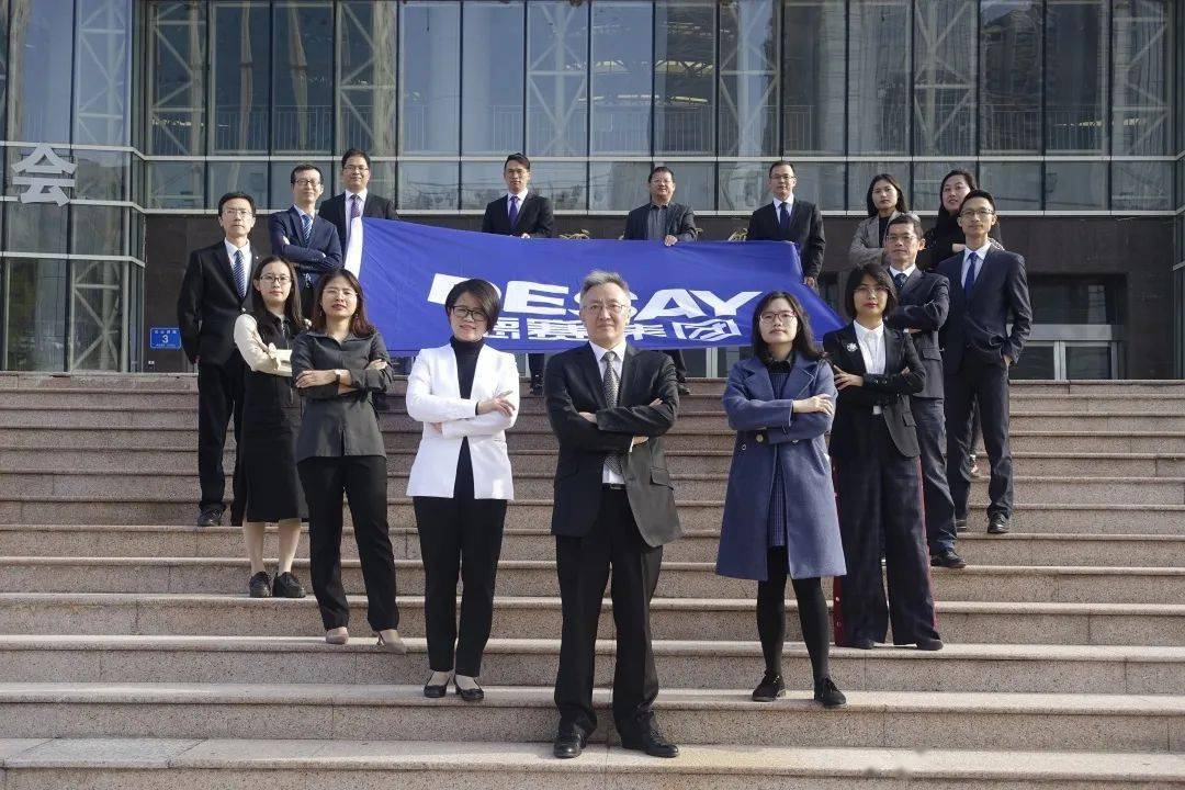 ta和ta的团队三十年资深法务的宝藏披露上