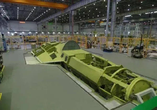 资料图:韩国航空工业公司实图军事观察员宋心之介绍,kf-x隐身战机项目