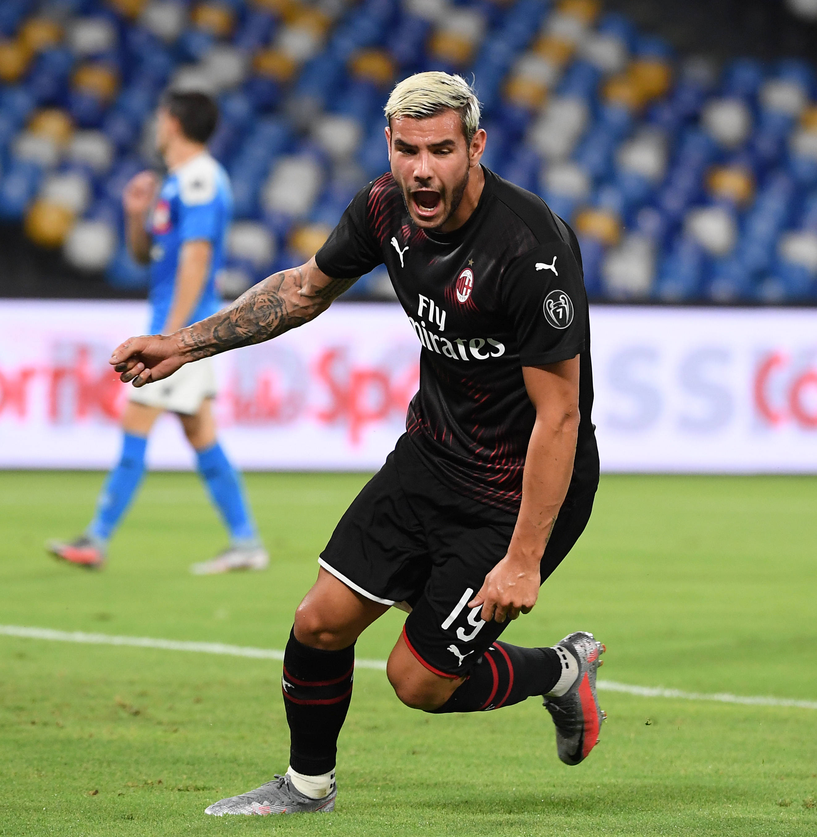 足球意甲ac米兰平那不勒斯