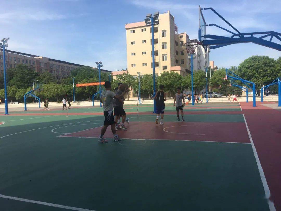 2021夏练三伏茂名电白实验中学体育班宣言