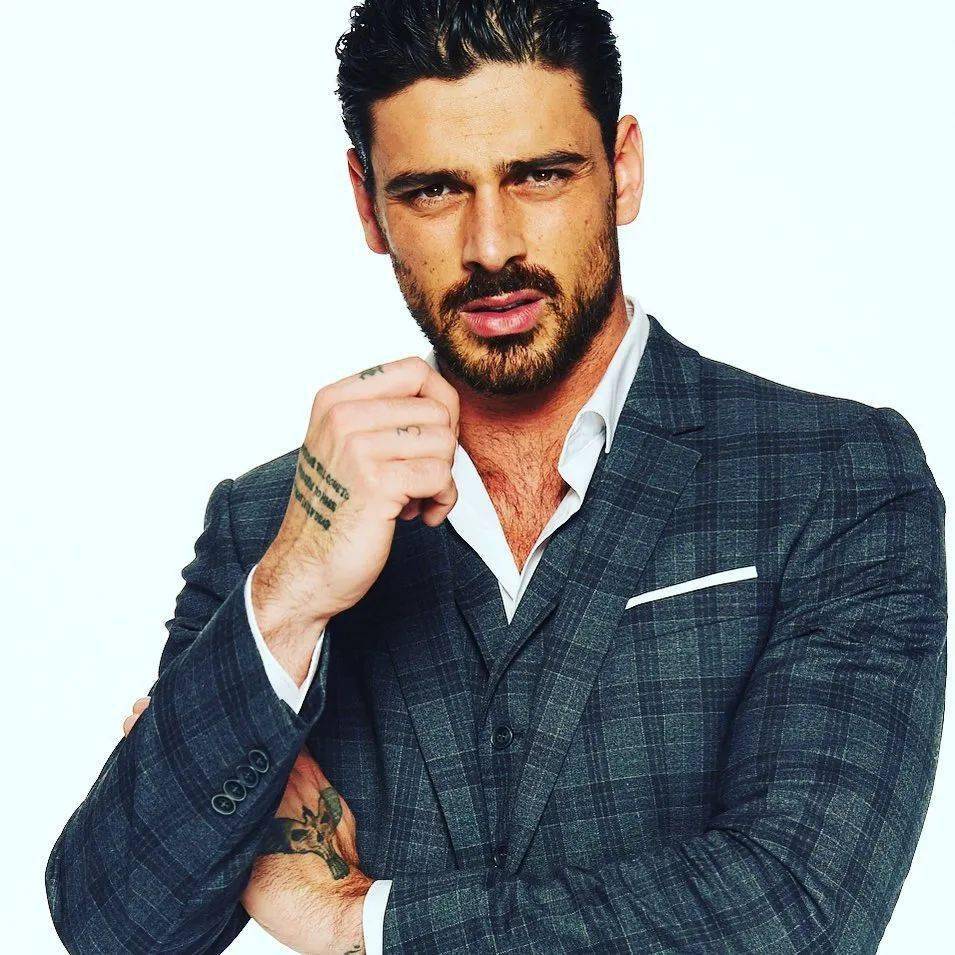 他给女主365天爱上自己我365秒就够了这位性感健壮的黑帮大佬是哪里来