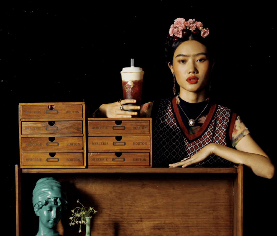 1种产品100种不同海报风格喜茶设计师太牛了