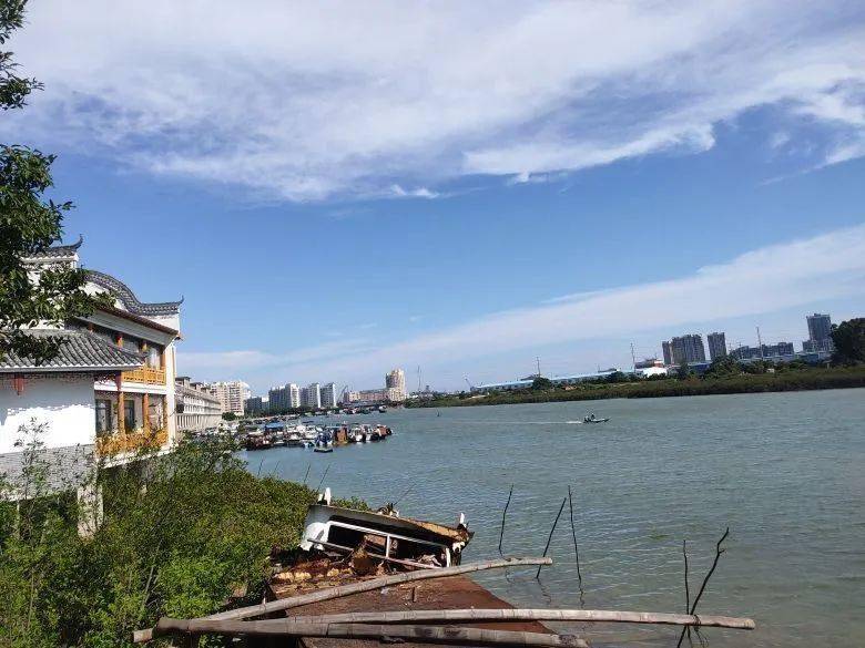 钦州港至龙门港渡船停航,网友发帖道出原因