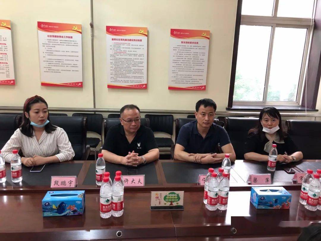 致公党辽阳市委会专职副主委宁春祥,白塔区人大常委会副主任许大夫