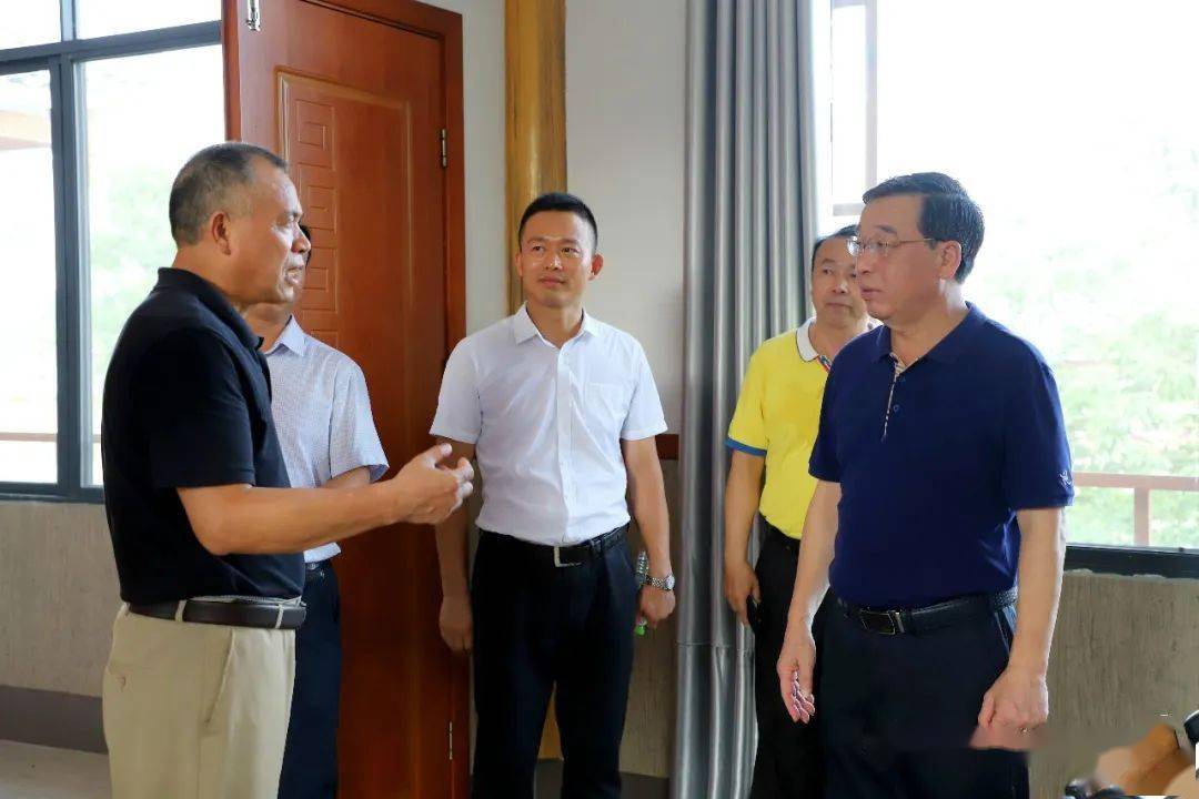 市人大常委会副主任梁日春赴融水开展职工疗休养基地调研