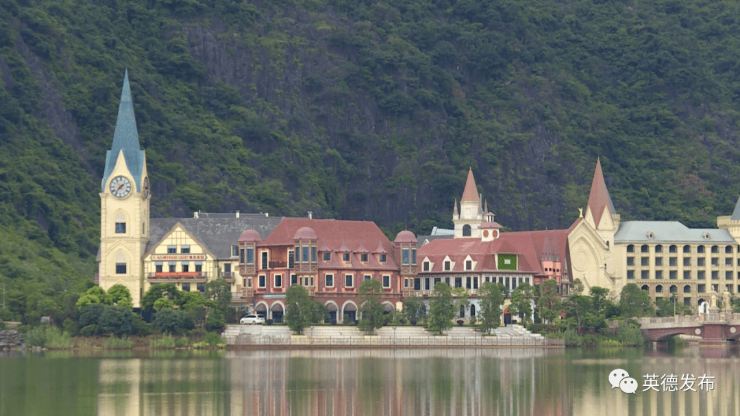 英德奥园心花小镇,计划10月开园试业