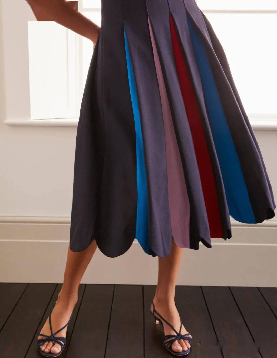 这些英国小牌的裙子比大牌美多了!我的购物清单推荐给你