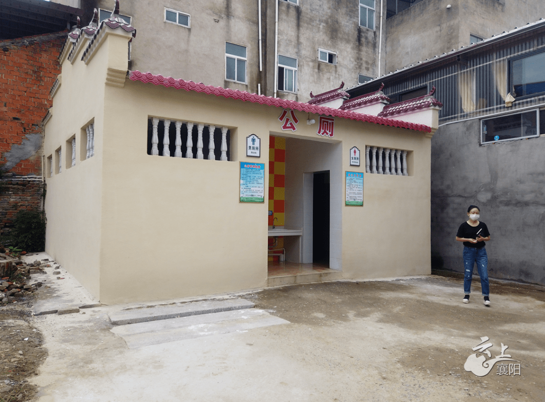 乡镇公厕年底全面完工