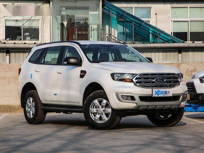 配置提升搭载国六标准的全新23t发动机2020款撼路者上市