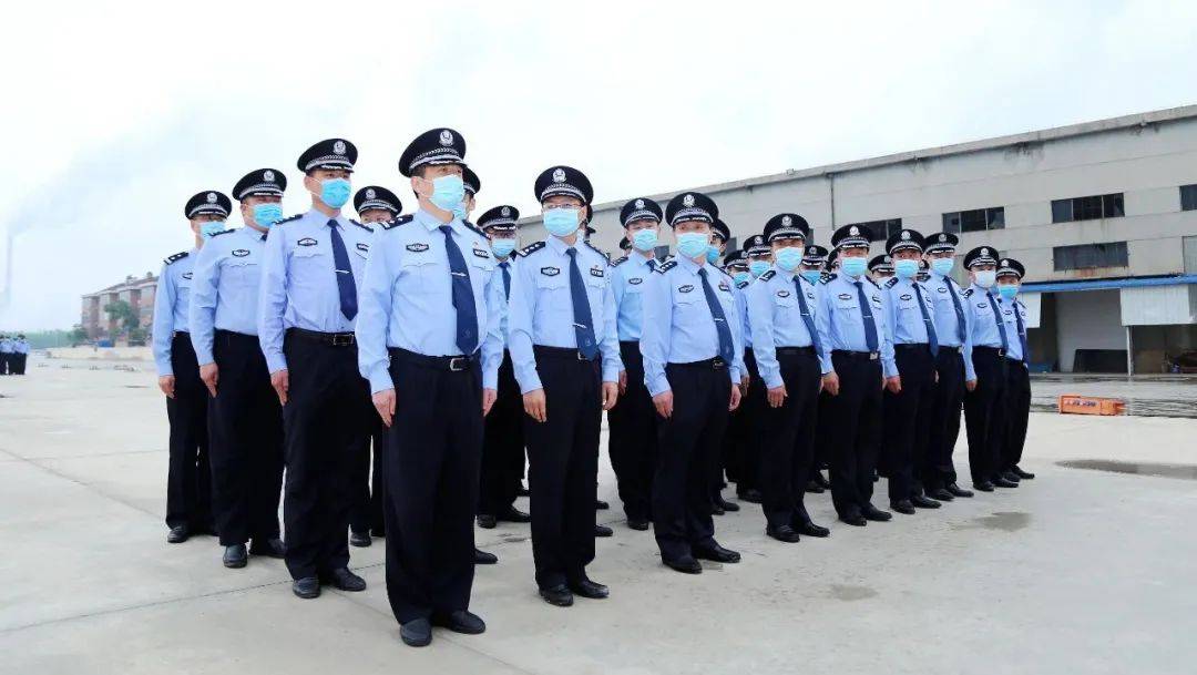 全警实战大练兵丨德州市公安局深入开展警容风纪和队列礼仪训练