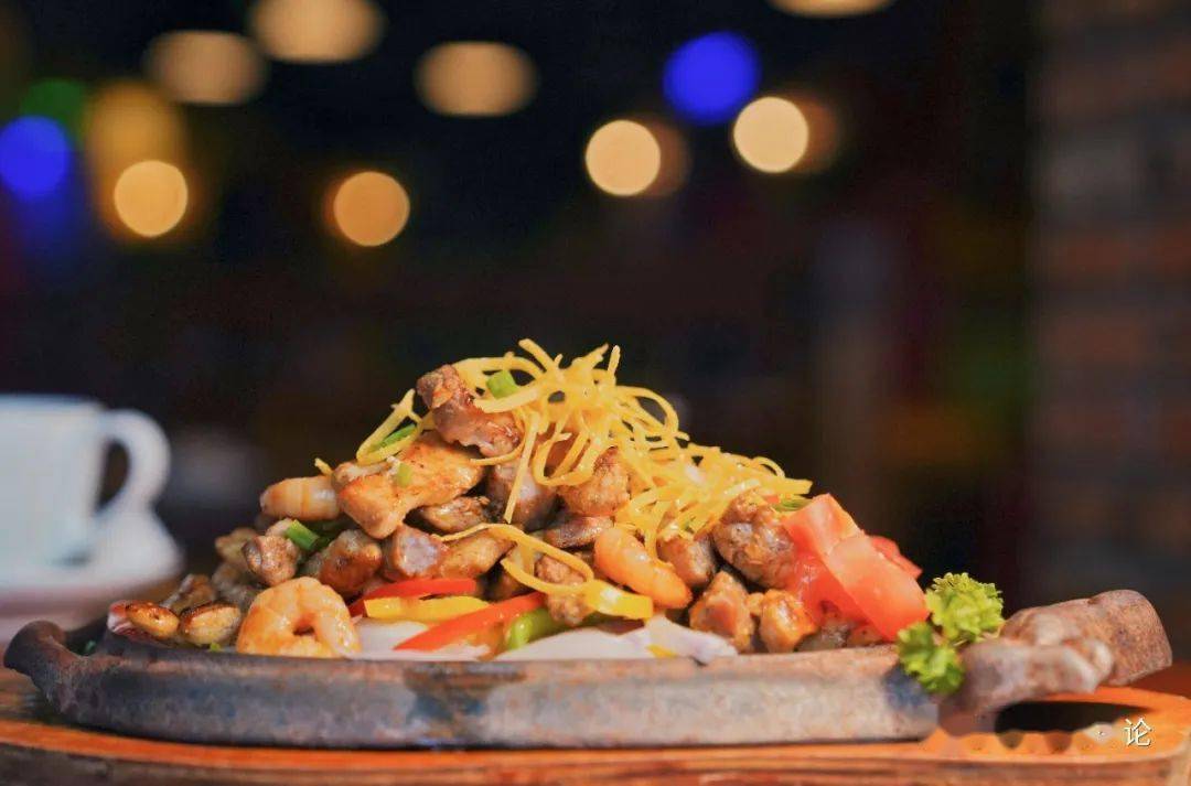 地铁口的这家墨西哥餐厅,据说一不小心就吃到扶墙