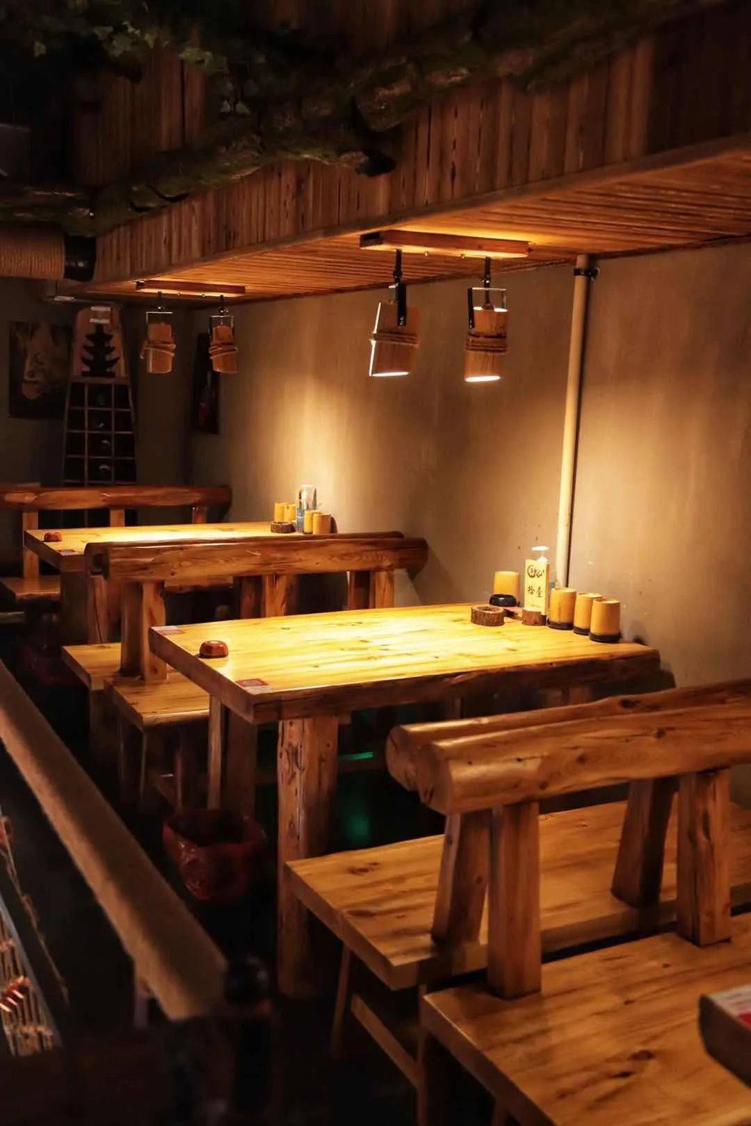 太炸了南开惊现一家超浓民族风情的民谣酒馆美食美酒民谣驻唱每天日落