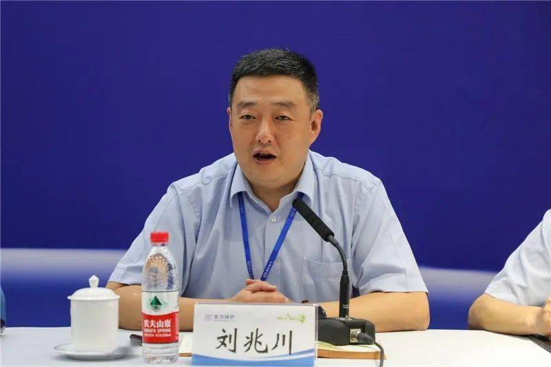 筑梦东方许你精彩奔涌吧后浪