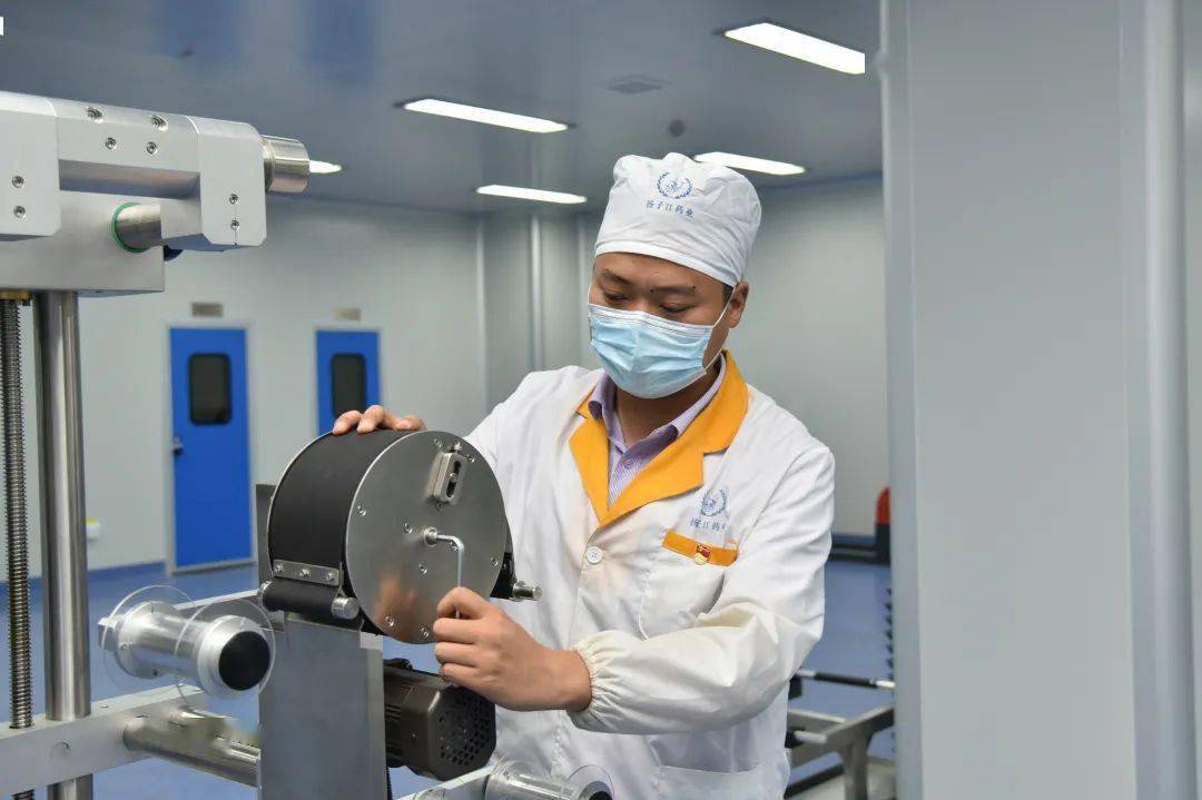 泰州战"疫"先锋谱丨张嘉乐:争当抗疫情保生产"急先锋"