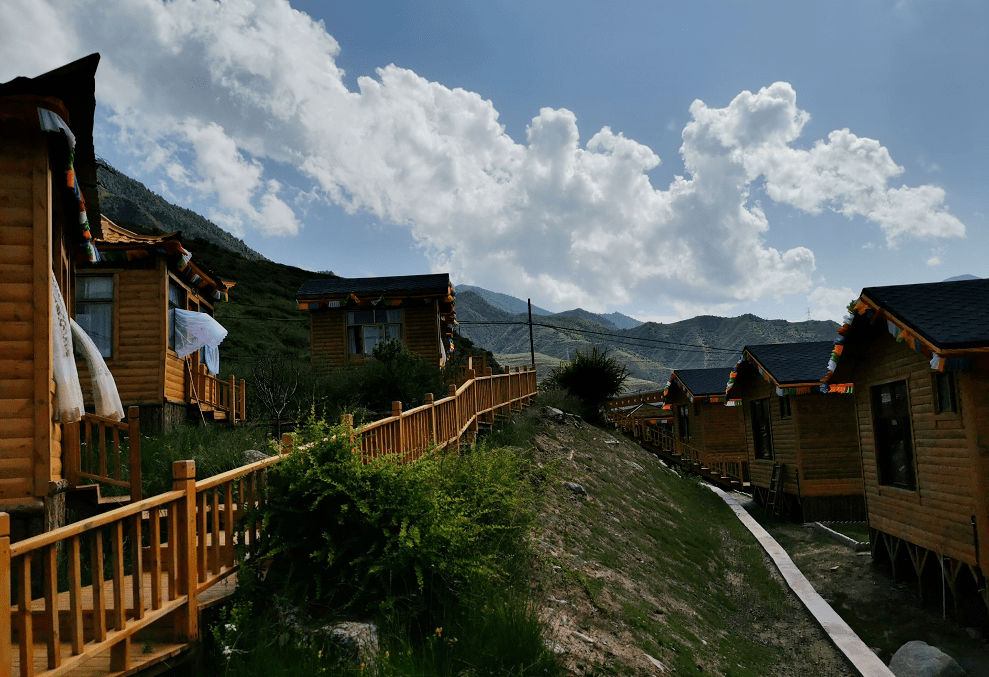 德尔隆益嘎藏家乐聚会休闲好去处