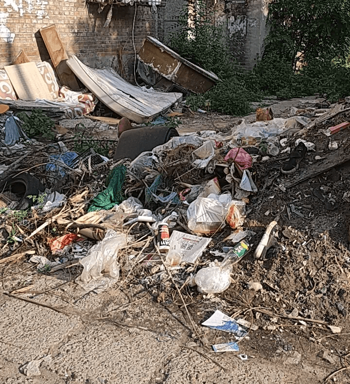 建國路,楊家墳……橋東這些地兒垃圾成堆散發惡臭!