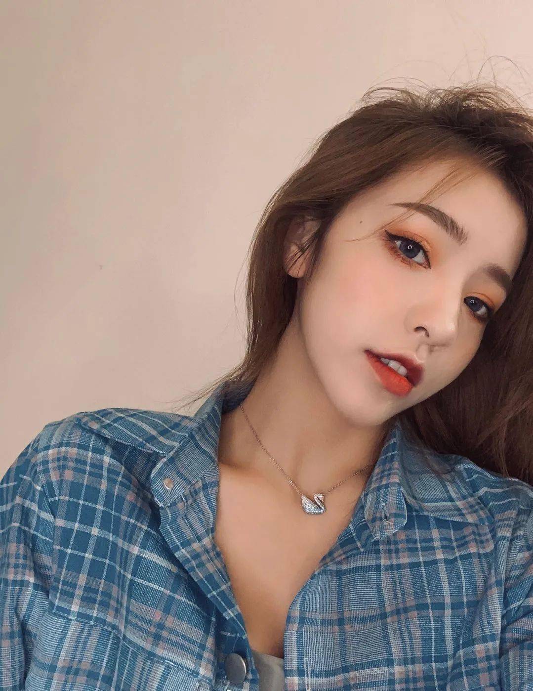 抖音网红刘思瑶被封杀!日涨 1000w 粉丝仍惨遭网暴!