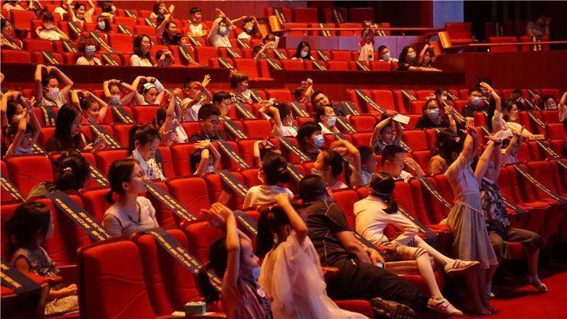 常熟大剧院昨日这场舞林大会燃爆全场