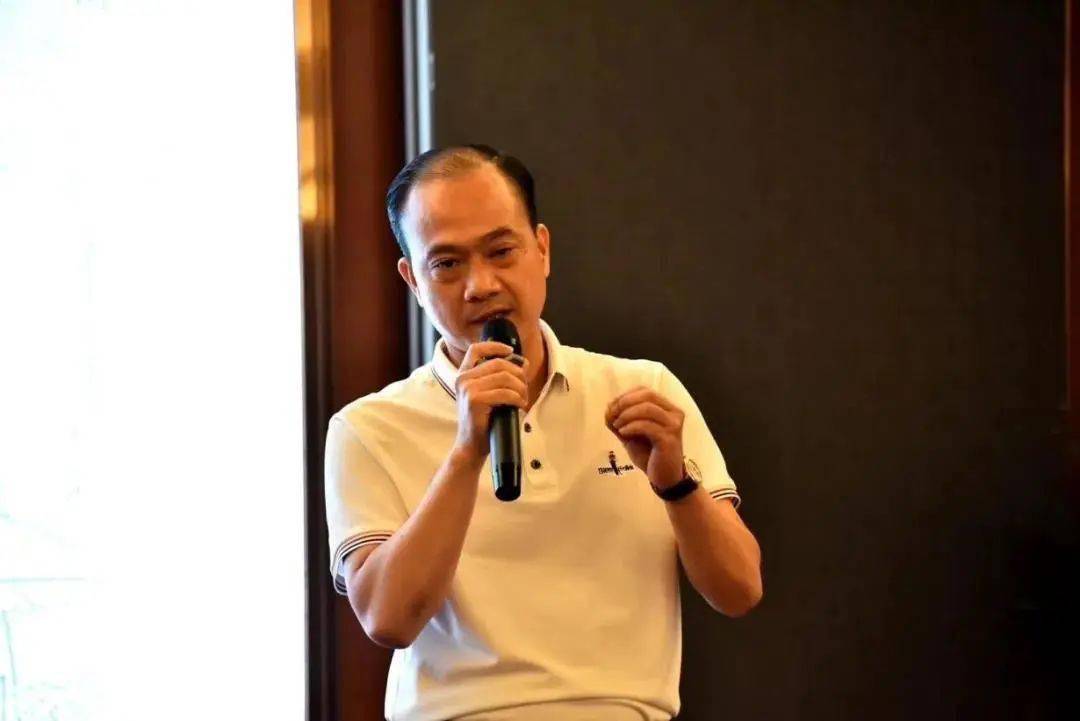 暨南大学校董  叶惠全,暨南大学副校长  王兵,经济学院院长  冯帅章