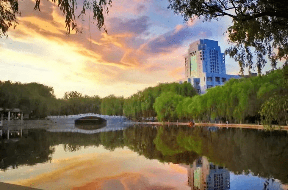 走进京津冀最美大学之燕山大学