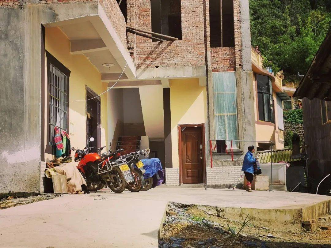 一个高山苗村的十年之变_永胜村