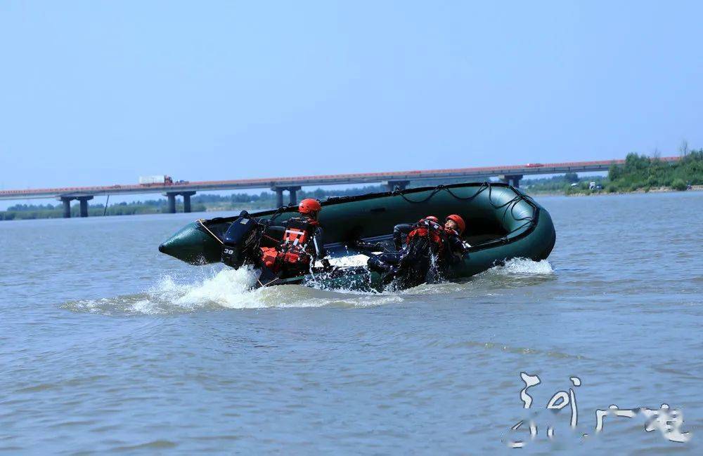 超燃!看"水上尖兵"如何练就过硬本领