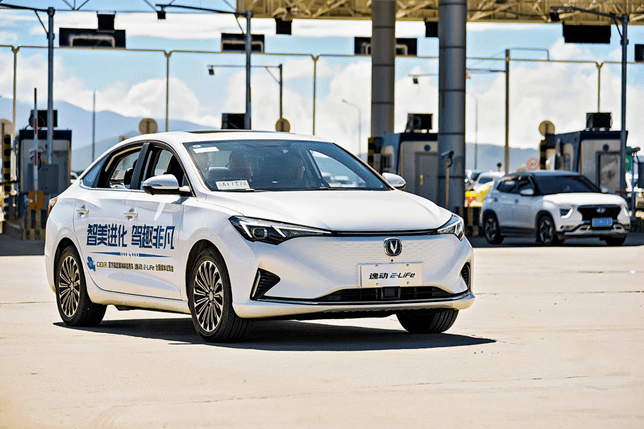 逸动elife脱颖而出长安新能源期待爆款