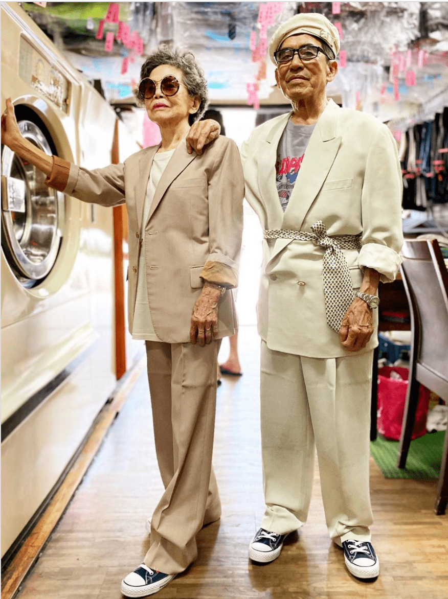 下一秒就变成了商务精英