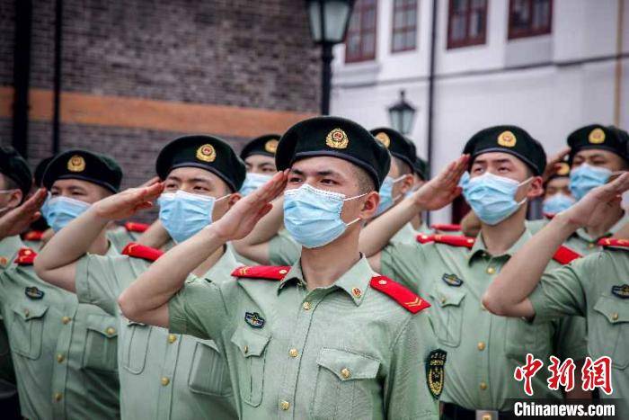 中新网上海7月31日电 (记者 陈静)一支由部队战士担任宣讲员的志愿