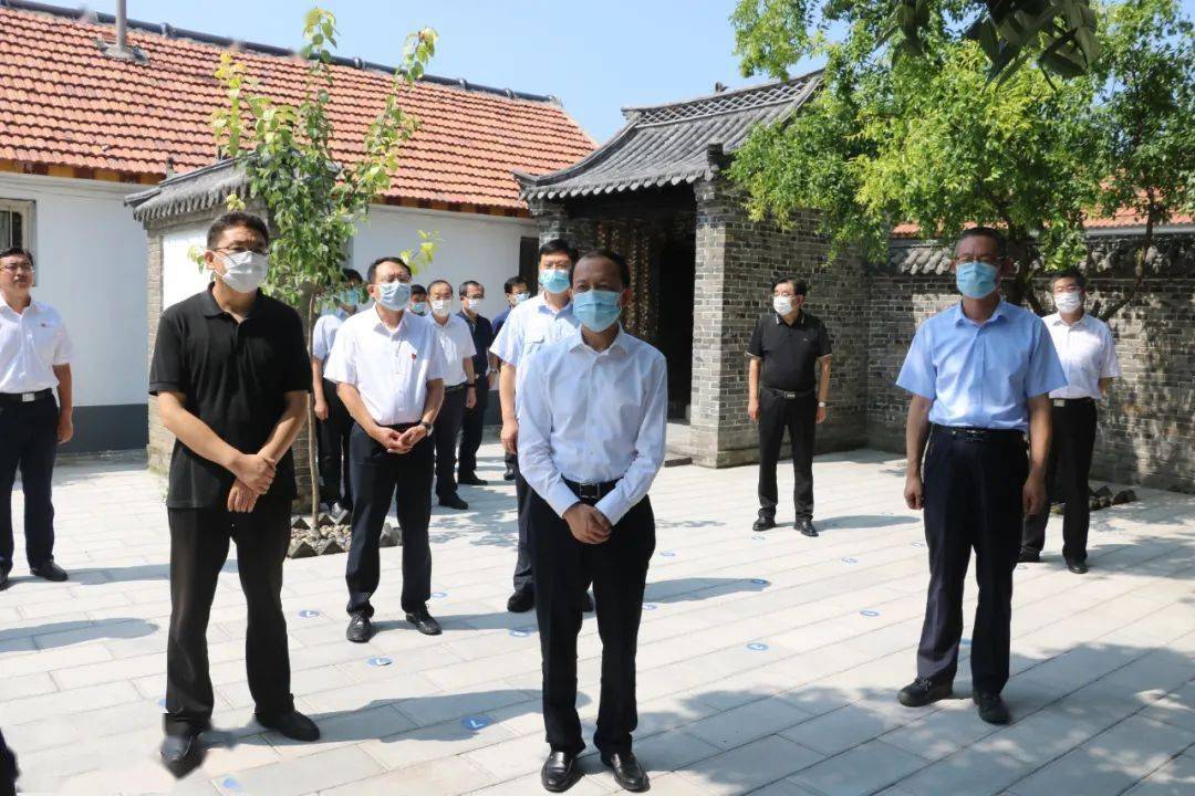 省委常委常务副省长王书坚带队到张玉山故居开展主题党日活动