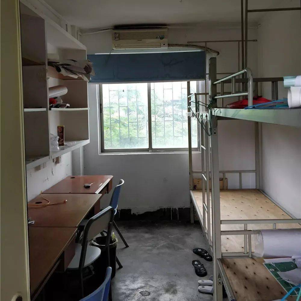 尊享豪华基础设施,甚至连厕所都有空调…_大学