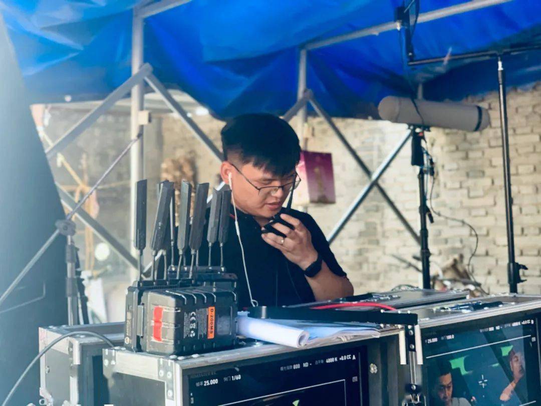 冤家宜解不宜结丨揭秘镜头后面的剧组工作人员