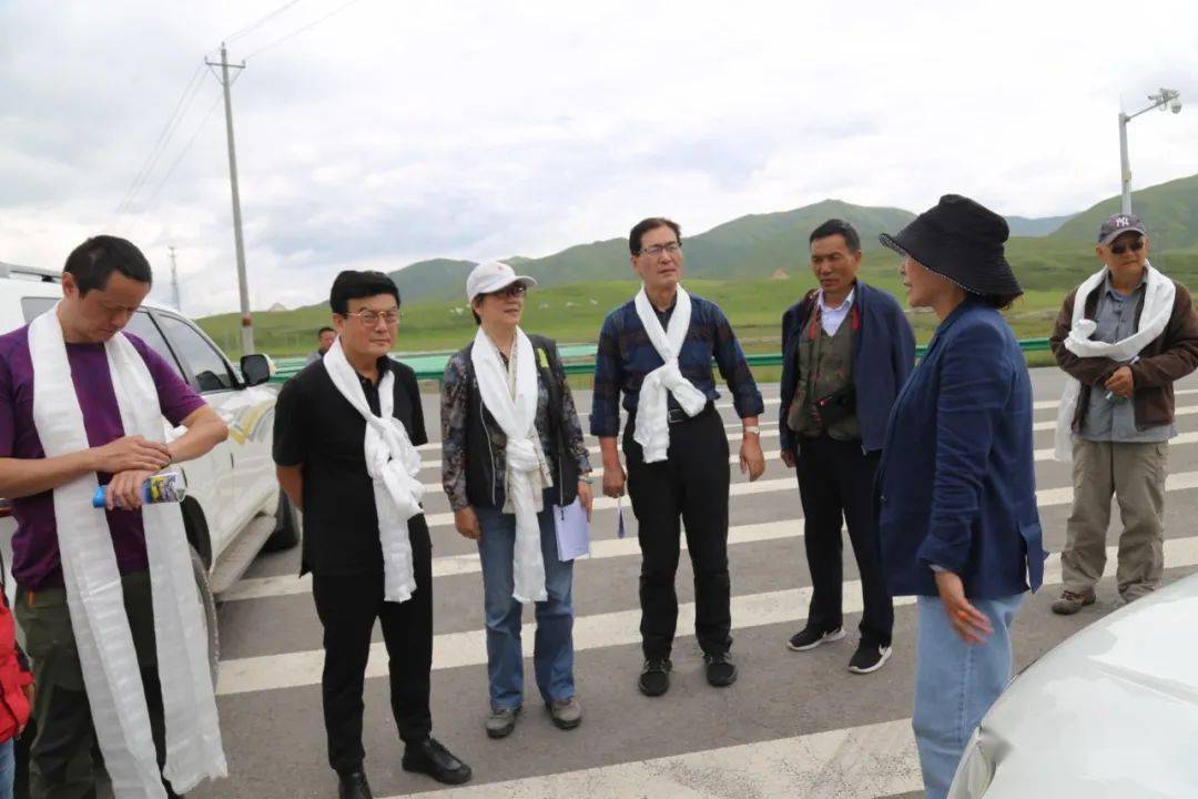 中国文联摄影家协会赴碌曲县开展 "深入生活,扎根人民