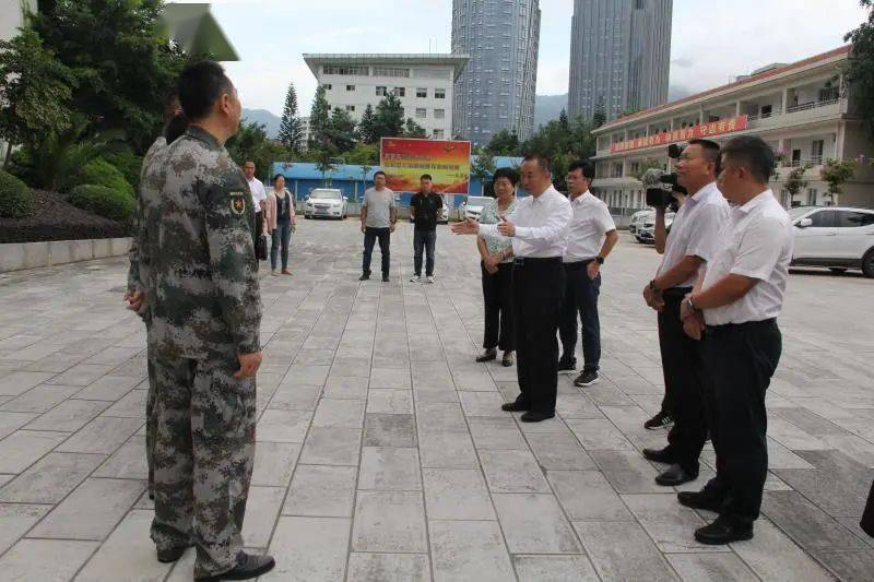 建军93周年|送上节日祝福 共续鱼水情深_杨浩东