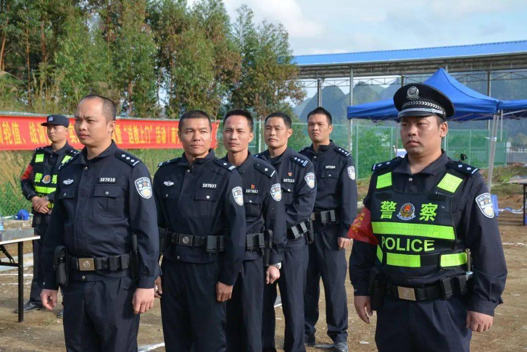 八一专辑人民警察韦汛东退役不褪志退伍不褪色