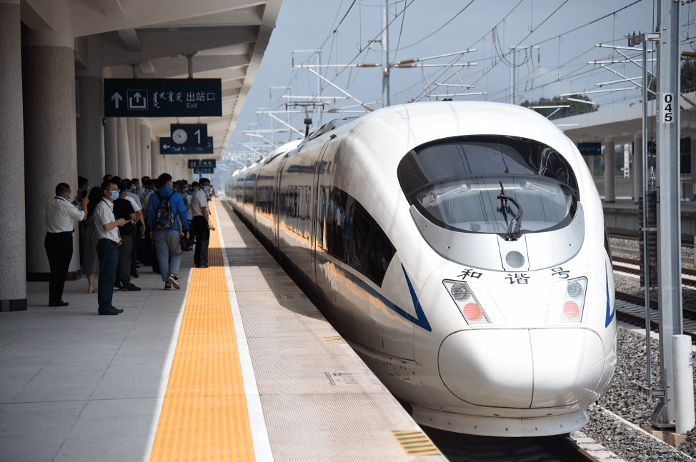 赤喀高铁开通喜迎满月首月客流超145万人次客运收入864万余元