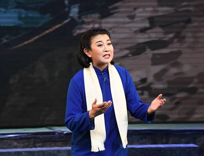 清爽夏夜"红梅"开 吉剧《江姐》绽光彩