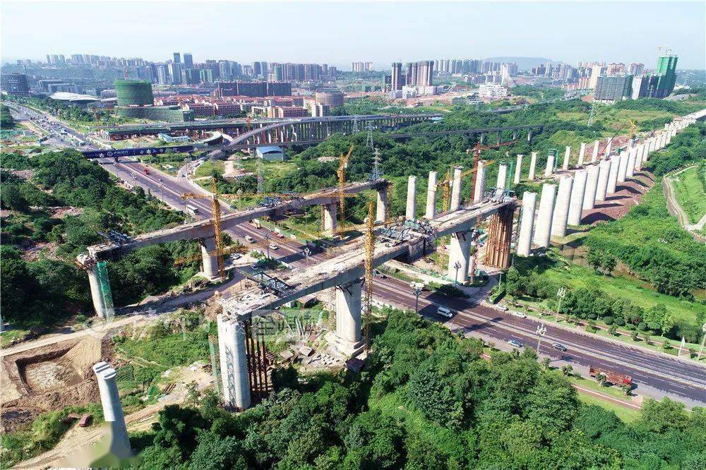 就在城区丨川南城际铁路泸州段这座特大跨线桥今日合龙