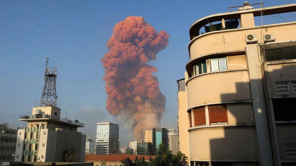 现场视频丨黎巴嫩首都发生巨大爆炸,至少78人死亡4000多人受伤