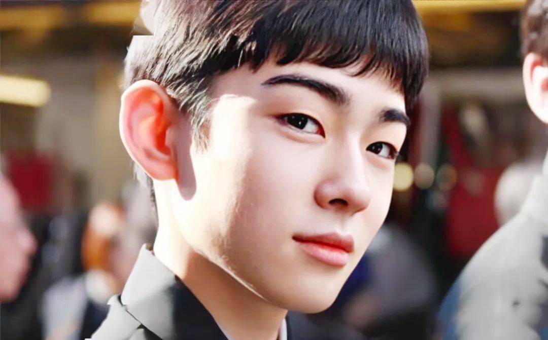 05后日本贵公子长大了单眼皮丹凤眼漫画颜