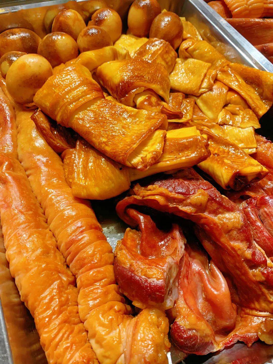 几十个品种随便选,可劲儿整冷大厨刷新了我对熏酱菜的认知艾玛,这也太