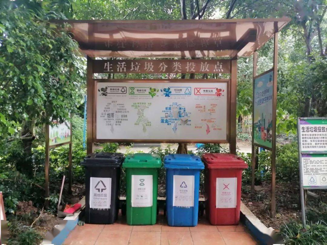 8月6日上午,记者前往盛天公馆,盛天华府等小区进行走访,看到小区内设