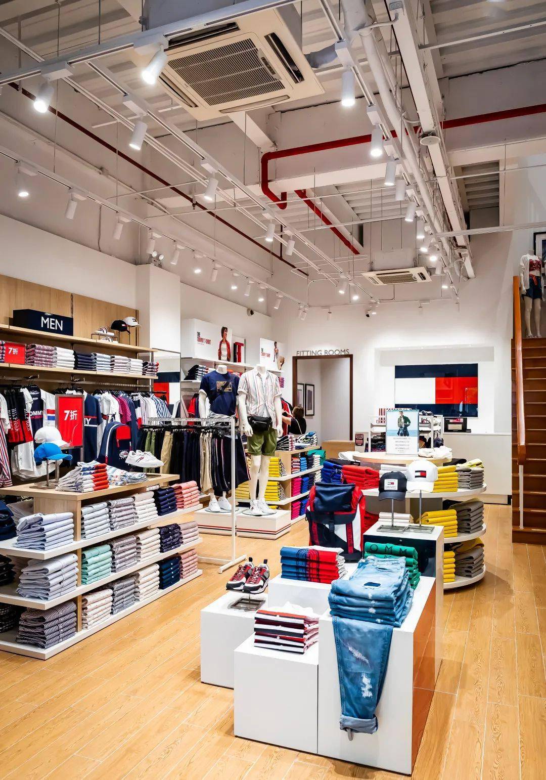 时髦精们都爱的tommy style,重回青浦奥特莱斯!_门店