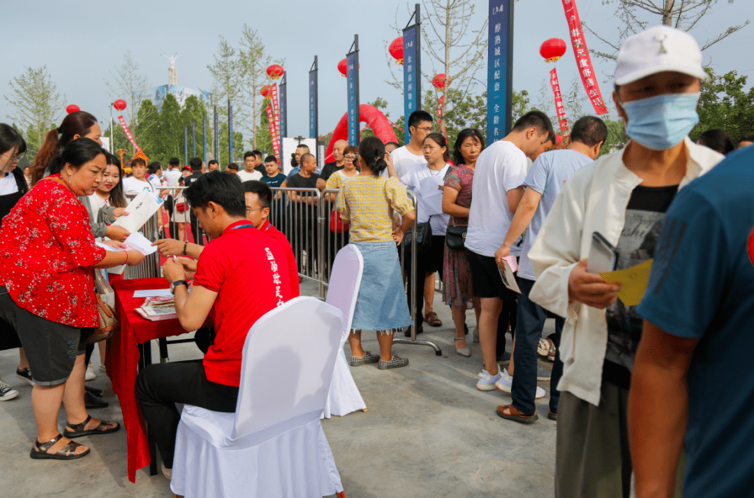 势不可挡红动内黄嘉洲城上府再创热销神话