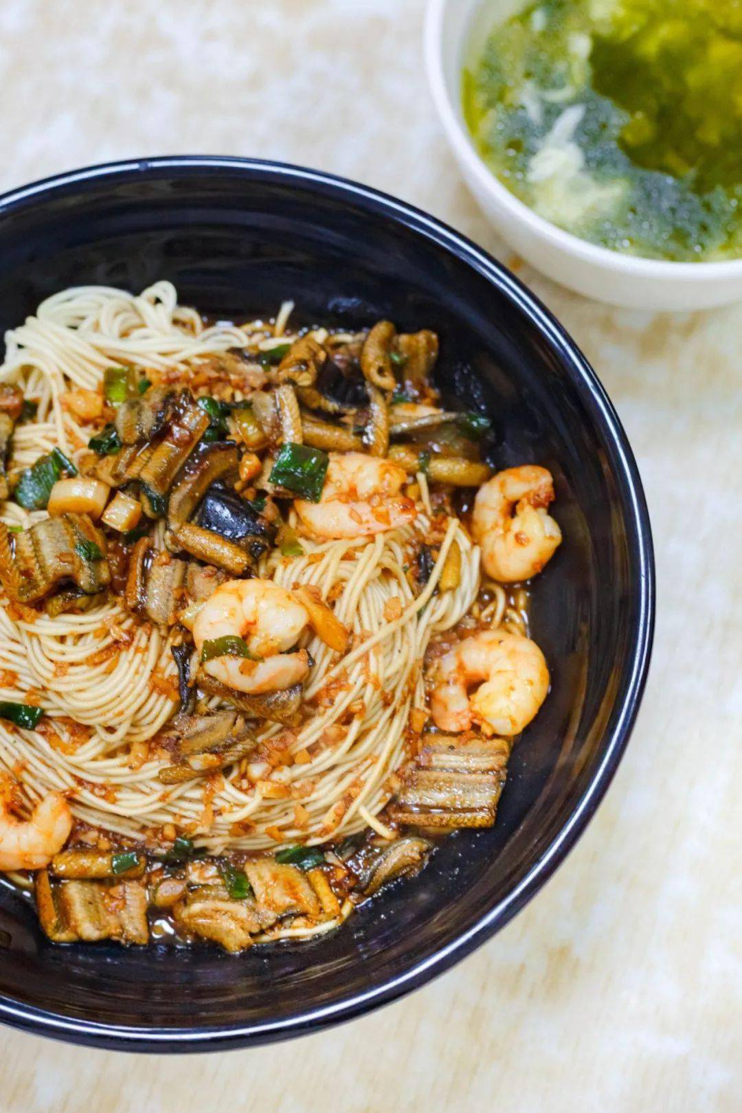 常熟炒浇面馆,分店在南京遍地开花,人气一直居高不下,店里的当家招牌