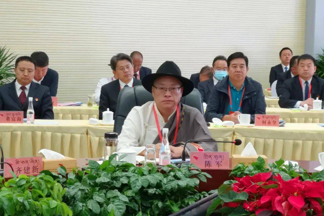 陈军率昌都代表团赴果洛州参加青藏川滇甘交界地区州(市)长第六次联席