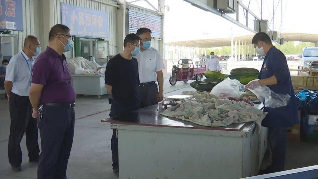 七师胡杨河市党委常委副政委政法委书记李江来一三七团调研物资保障