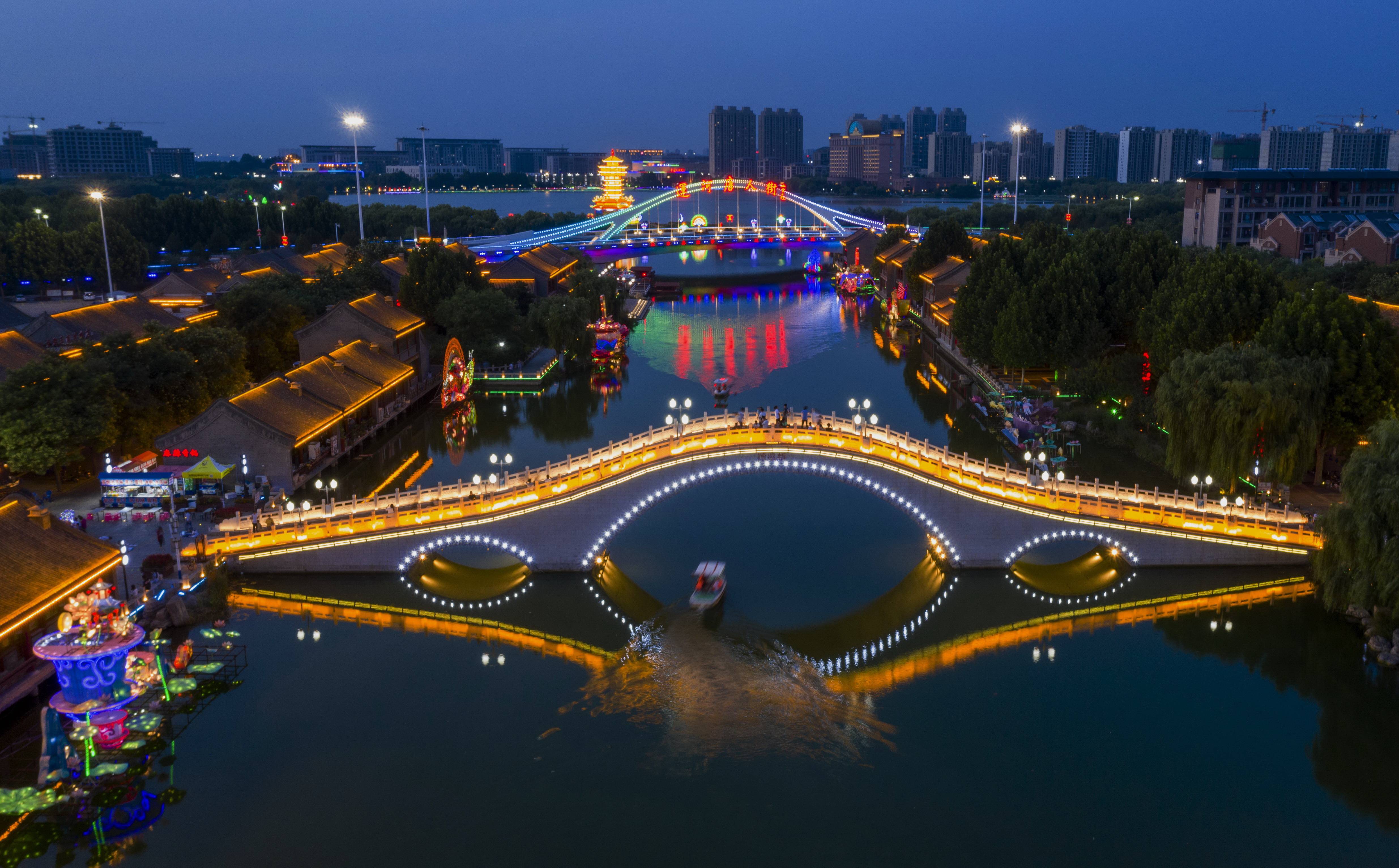 护好一片水 激活一座城8月9日拍摄的唐山市丰南区唐津运河夜景(无人机