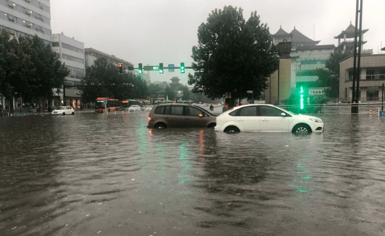 今日邢台暴雨袭城!注意,明天还有雨.